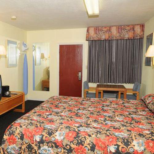 Valley Inn - Lebanon Oregon Стая снимка