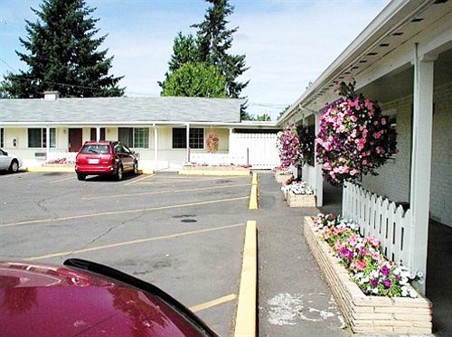 Valley Inn - Lebanon Oregon Екстериор снимка